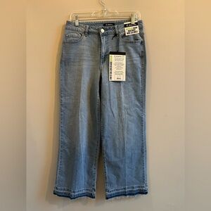 D.Jeans High Waist Wide Leg Ankle Jeans size 6 Light Blue